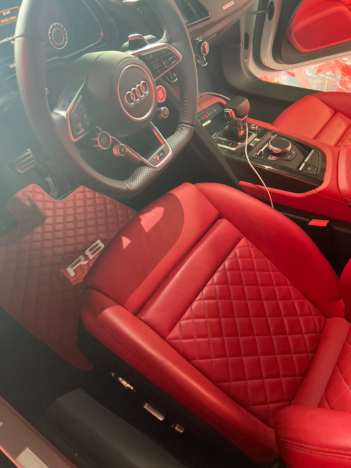 Audi R8 Leather Car Floor Mat, Audi R8 Waterproof Custom Car Mat