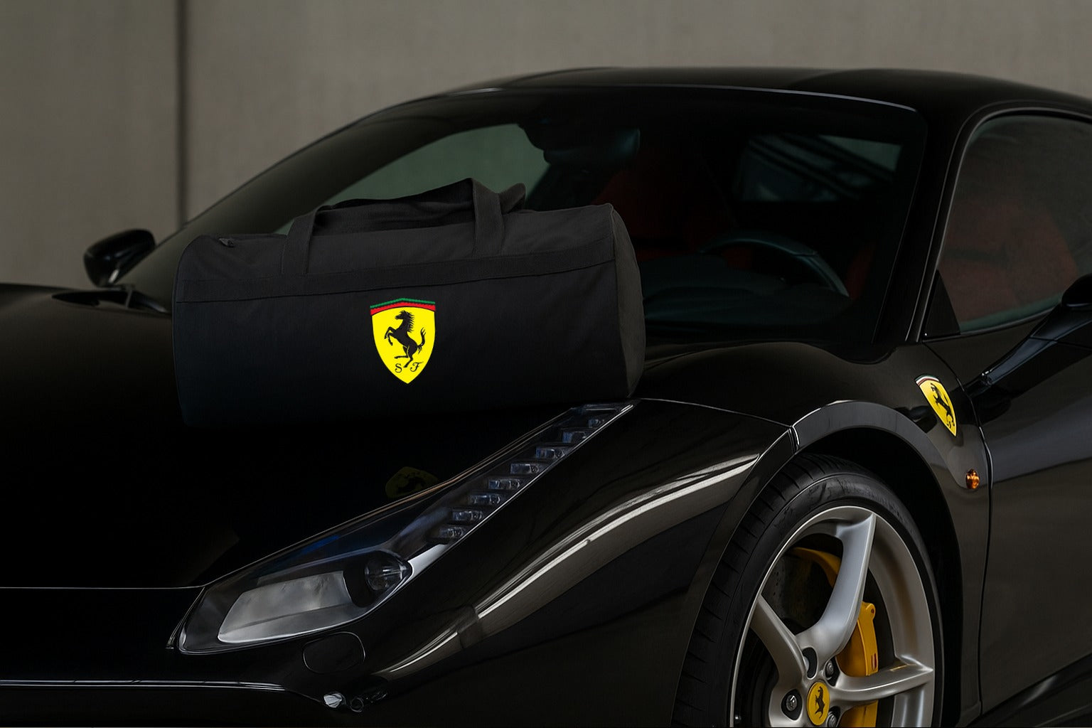Ferrari Duffle Bag Trunk Organizer 30x50 cm